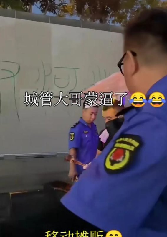 网红烧烤大哥背后：是汗水还是泪水？真相即将揭晓！