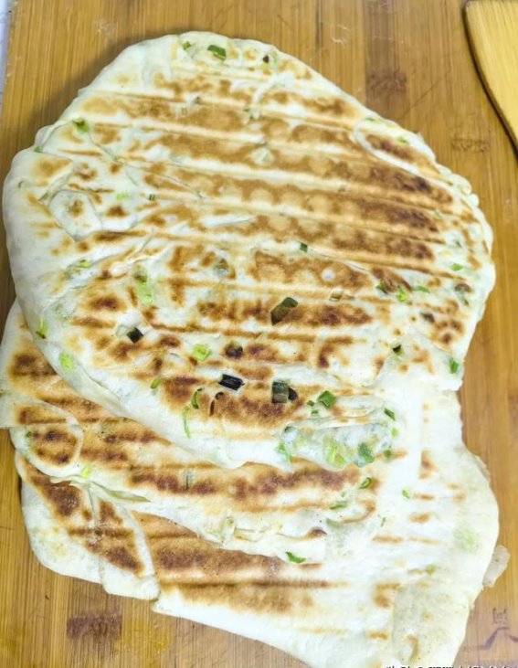 发面葱油饼，怎么做才能柔软不发硬呢？