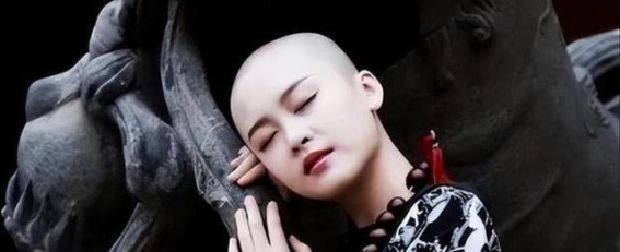 五台山“尼姑”商业化事件：信仰的真与假