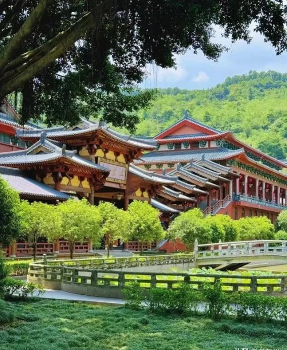 走进福州旗山万佛寺的神秘殿堂