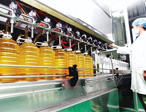 专家谈食用油：自己榨油风险很高，现代工艺与添加剂才保安全！