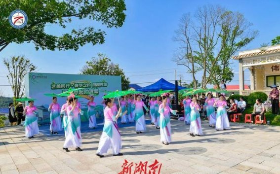 乡村文化盛典：湖南春华镇夏季“村晚”璀璨登场
