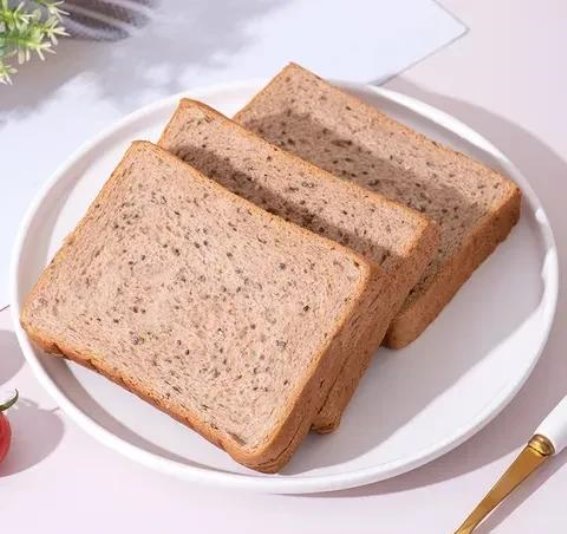 牛奶与健康：老年人与年轻人的饮用差异