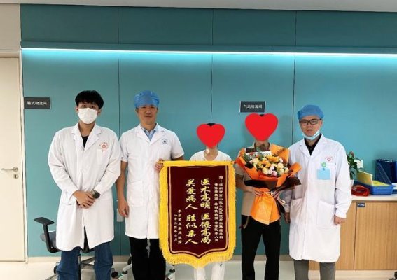 鱼刺卡喉意外发现胰腺肿瘤：深圳女子因祸得福的医疗奇迹