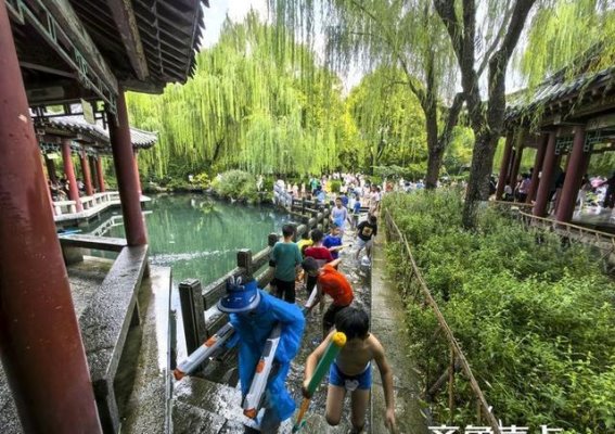济南五龙潭暑期亲子戏水盛宴——孩子们尽情畅游欢乐海洋