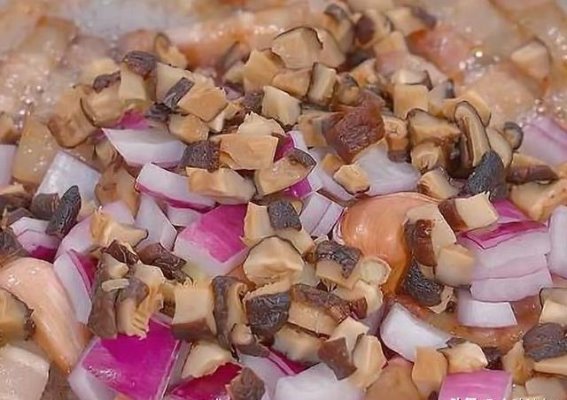 朴实卤肉饭：揭开乡土美食的惊艳面纱