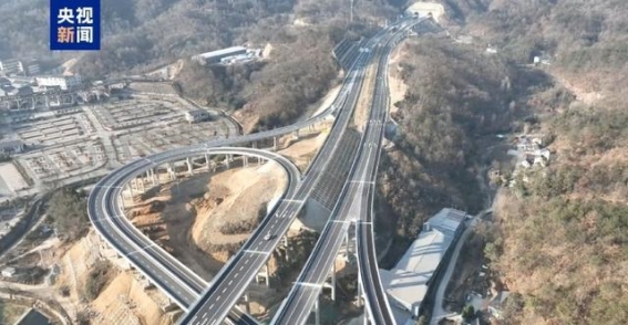 环大别山四条高速公路通车，革命老区发展迎新机遇
