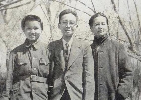 梁再冰的泼辣性格与家庭纷争：林洙与梁再冰的冲突内幕